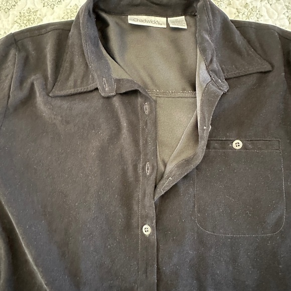 Chadwick’s Button-Down Women’s Shirt - Picture 3 of 11